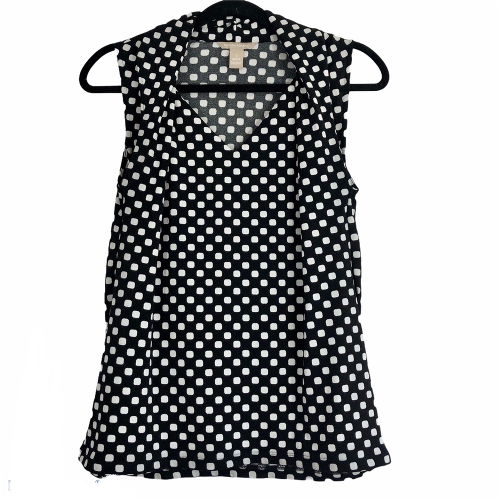 Banana Republic Black & White Sleeveless Blouse